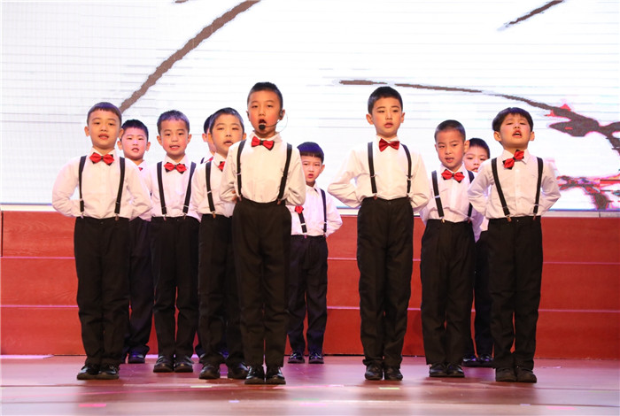 第二届滨州朗诵节"清明诗会"启幕:首场主角是一年级小学生