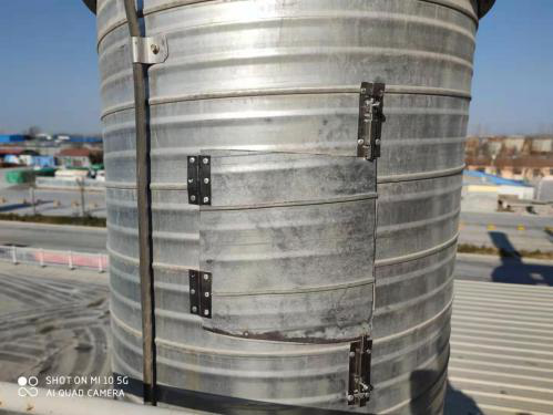 山东省滨州公路工程总公司高新分公司废气排放取样口设置不规范.