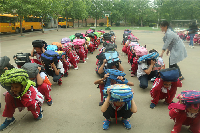 邹平高新小学图片