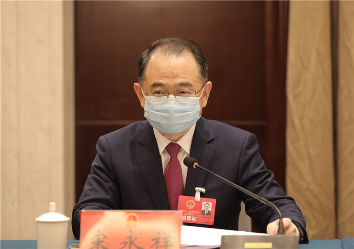 阳信代表团讨论热烈.